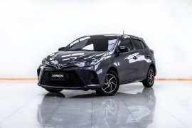 1O56 Toyota YARIS 1.2 Sport รถเก๋ง 5 ประตู ปี 2021